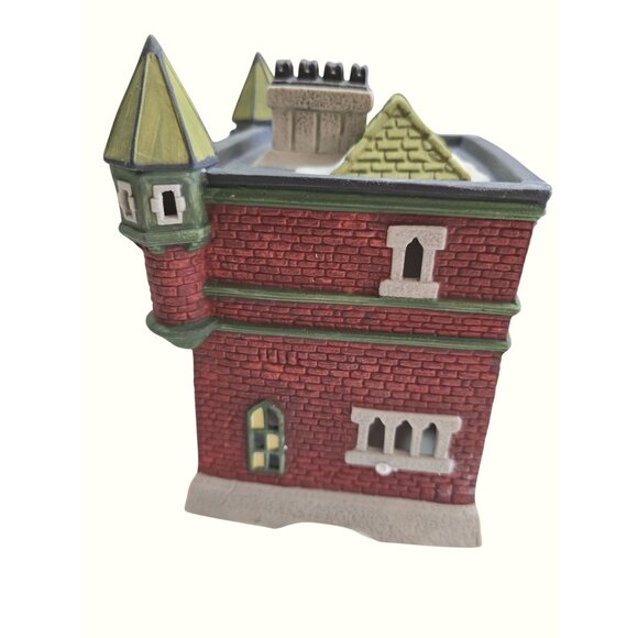 Heritage Village Collection Dickens Village Series Cobles Police Station Handpai - Picture 10 of 11